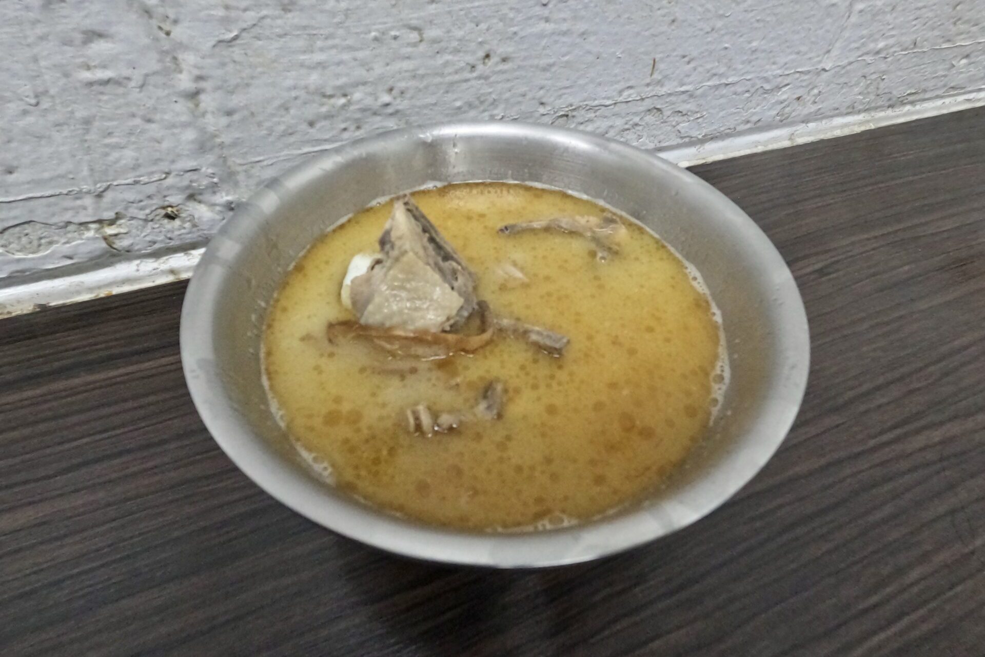 阿男麻油雞 スープと鶏肉