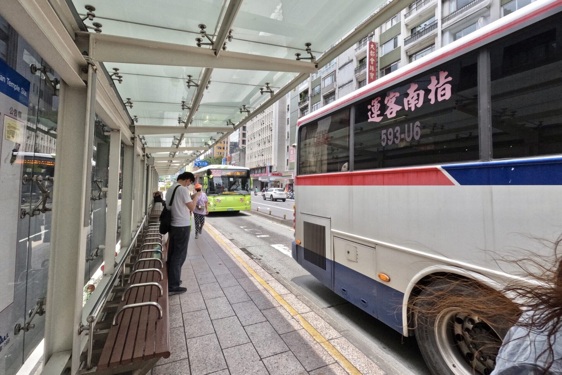 台湾バス停