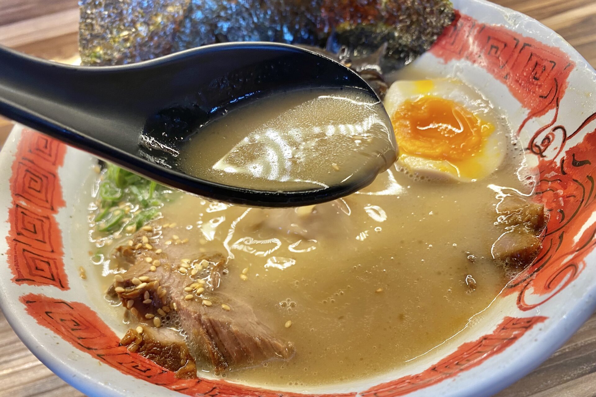 麺魂家　スープ